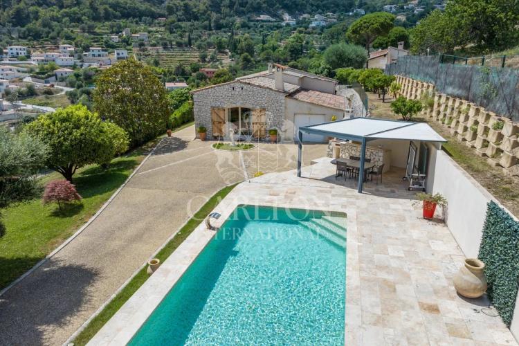 Havre de paix, proche de Nice, villa avec piscine